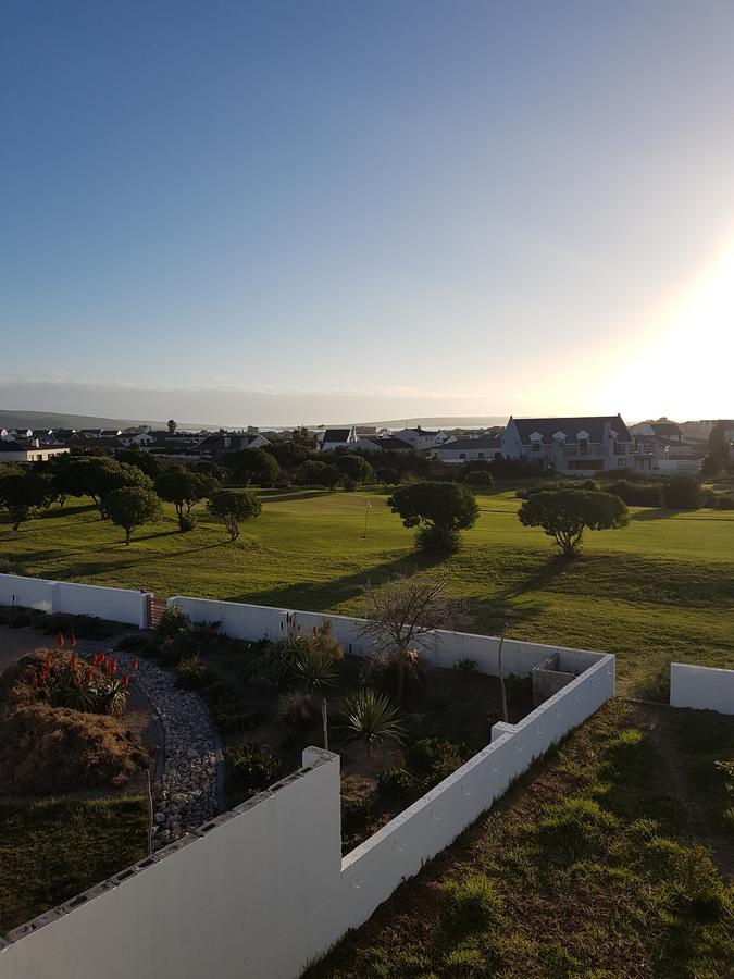 LivingAtLarge Guest House Langebaan Extérieur photo